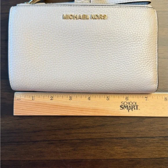 Michael Kors Cream wallet - Picture 2 of 6